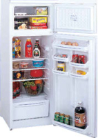 Avanti Apartment Size Top Freezer Refrigerator - 871WH