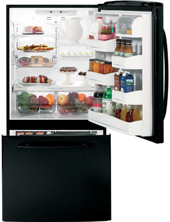 GE Black Bottom-Freezer Refrigerator - GDSC3KCYBB