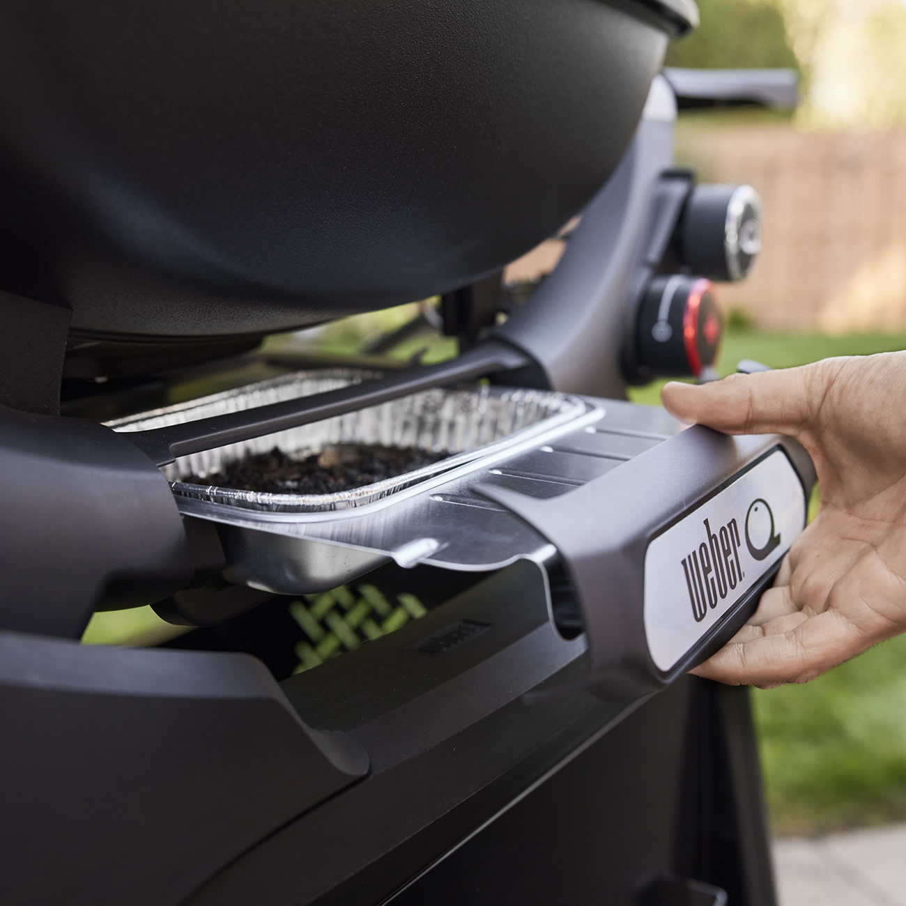 Front Tray View Of Weber Portable Grill