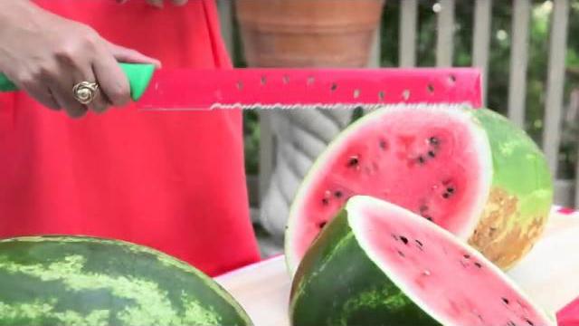 Watch Kuhn Rikon Melon Knife