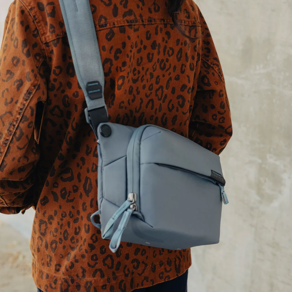 Woman Carrying Peak Design Everyday Sling Over Shoulder