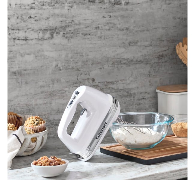 Cuisinart Power Advantage PLUS 9-Speed White Hand Mixer