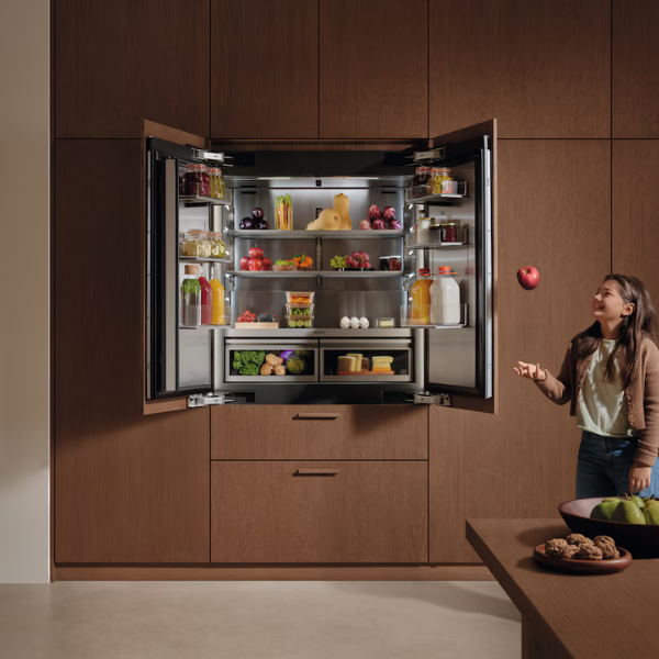 Miele refrigeration appliance with open doors