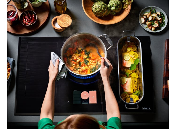 Dacor Contemporary 36" Black Induction Cooktop - DTI36M977BB/DA
