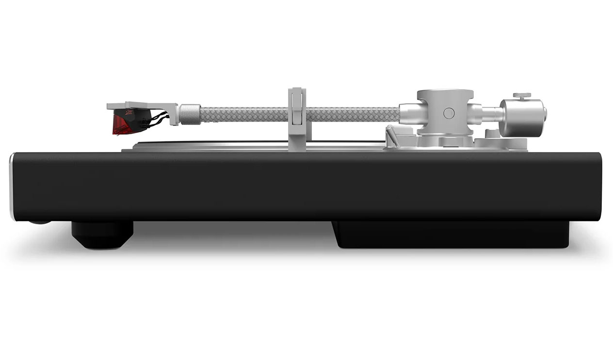 Right Side View of Victrola Turntable 