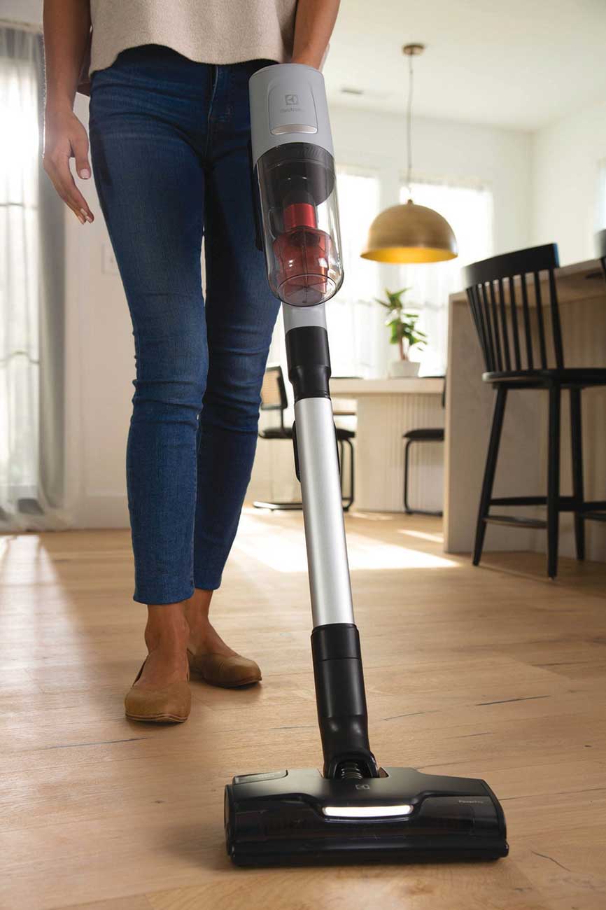 Ultimate800 Pet Cordless Vacuum in Real-Life Use Detail 1