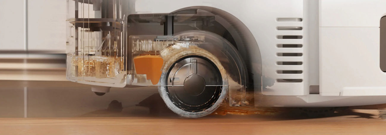 Internal view of Roborock Robot Vacuum wheel