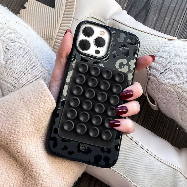 Large image of Velvet Caviar MightyGrip MagSafe Phone Mount in Black