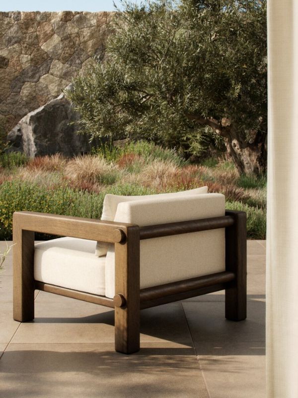 Outdoor & Patio Lifestyle