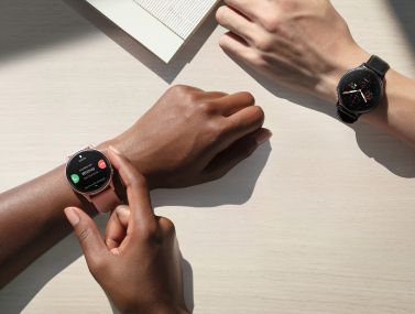 Lifestyle a womans wrist with a smartwatch