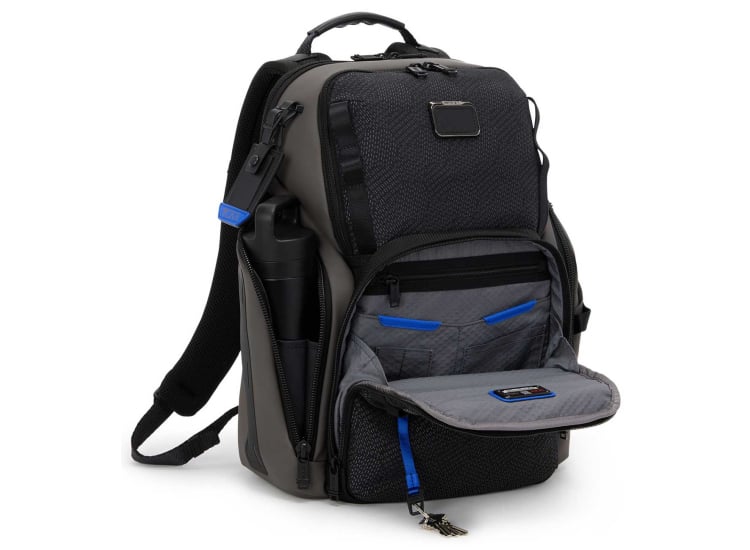 tumi alpha bravo sheppard backpack Deluxe Portmantos zip pocket front zip pocket NEW Tumi ALPHA BRAVO NAVIGATION