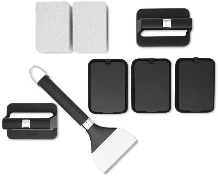 Aerial view of cleaning kit.
