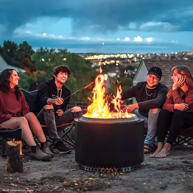 Lifestyle Image of Yukon 2.0 Fire Pit 2