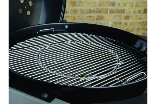 Weber 22 Crimson Performer Deluxe Grill 15503001