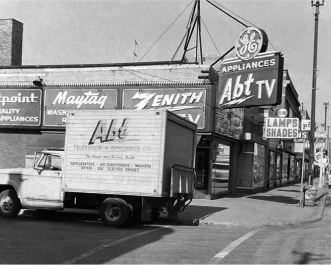Black and white image of abt electronics in logan square