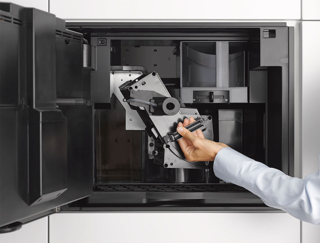 Miele 24" Gray Plumbed BuiltIn Coffee System CVA 6805 GRGR