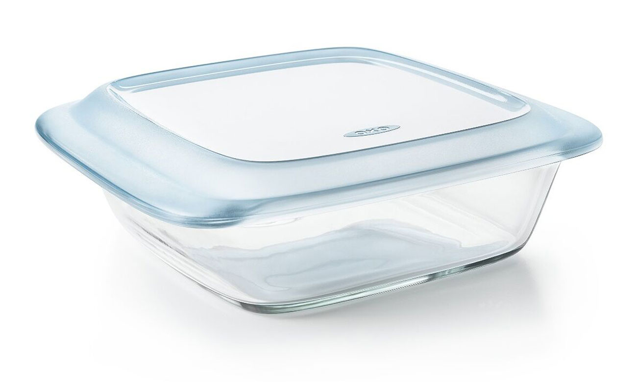 Front Angled view of Baking Dish (w/Lid)