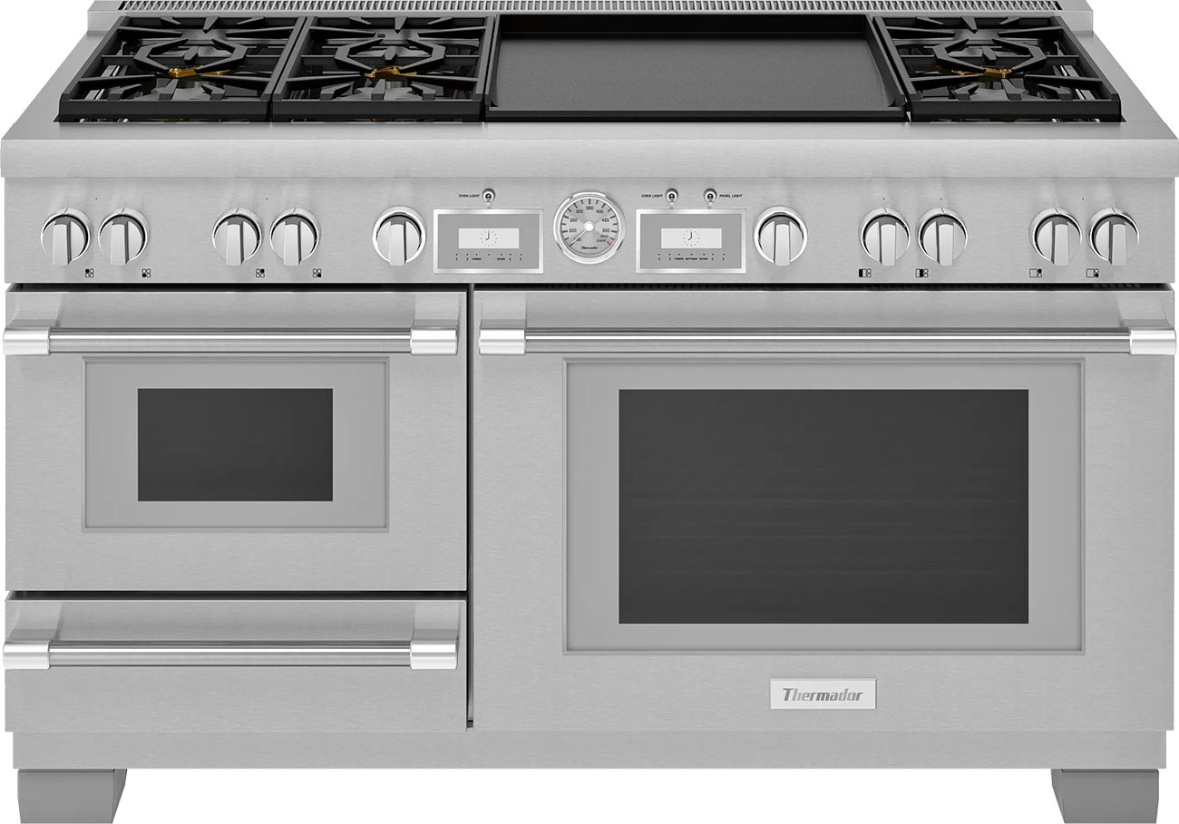 Front view of stainless steel dual fuel range closed