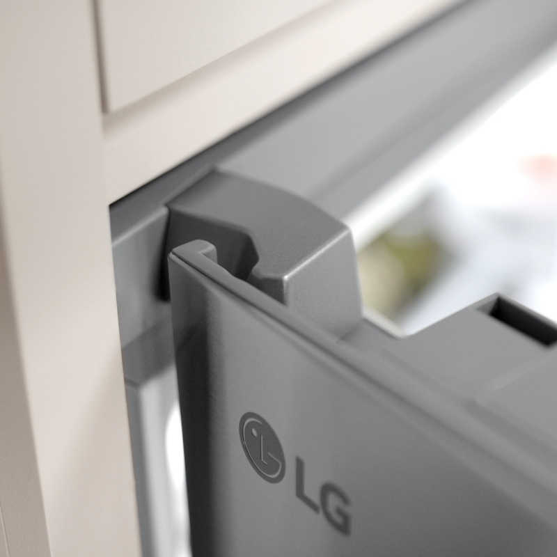 LG Zero Clearance Refrigerators Lifestyle
