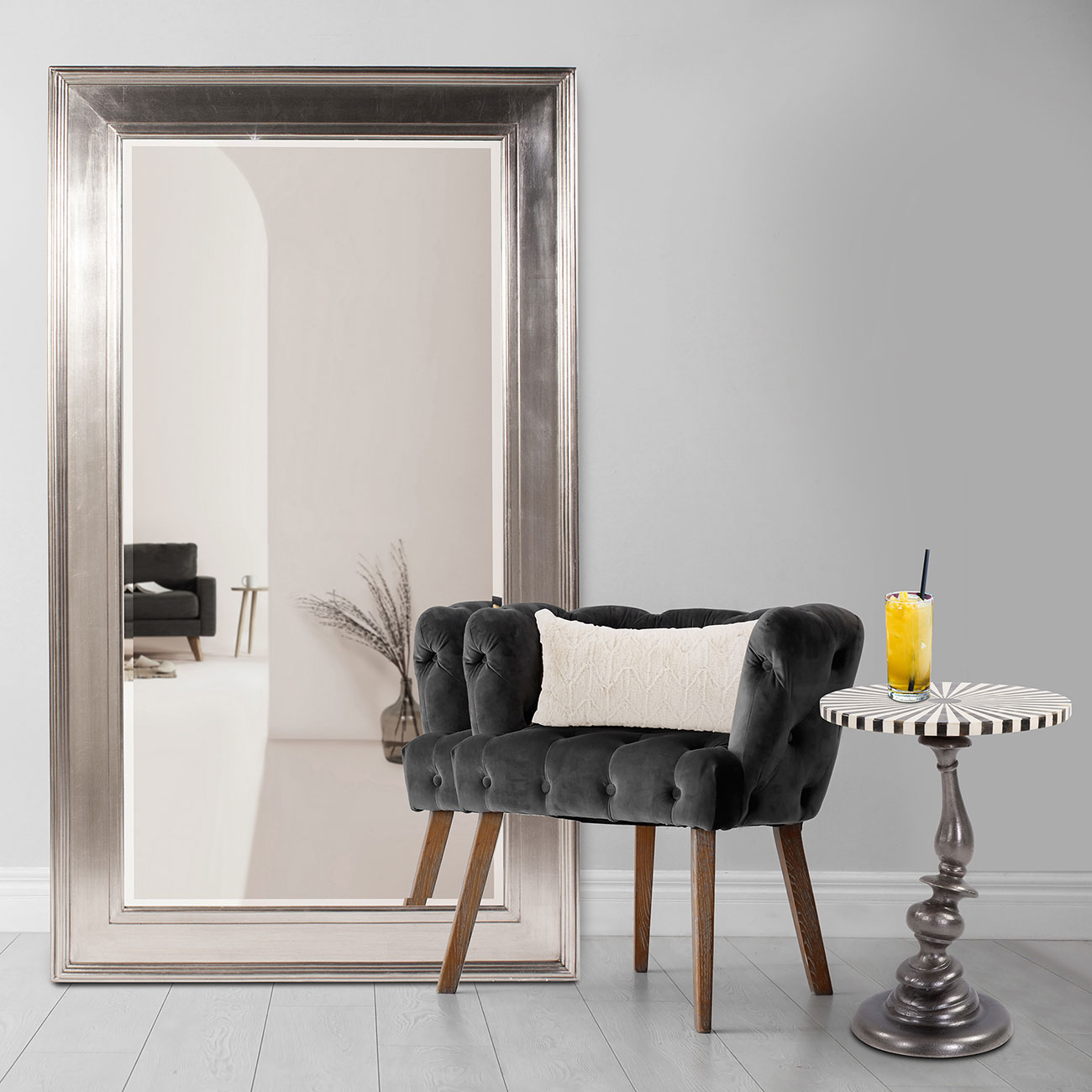 Howard Elliott - HE-56086 - Mirrors
