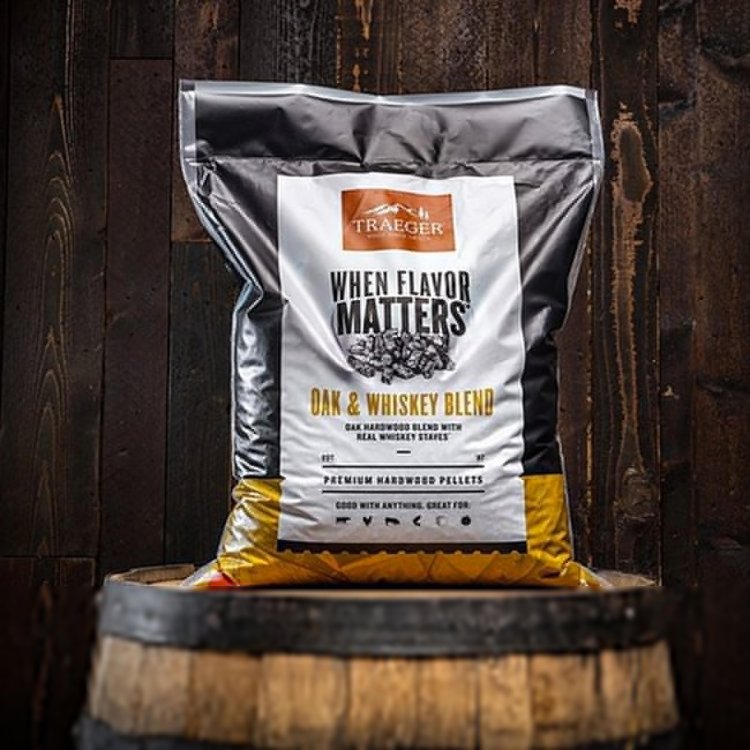 Traeger Oak Whiskey Blend Pellets PEL418