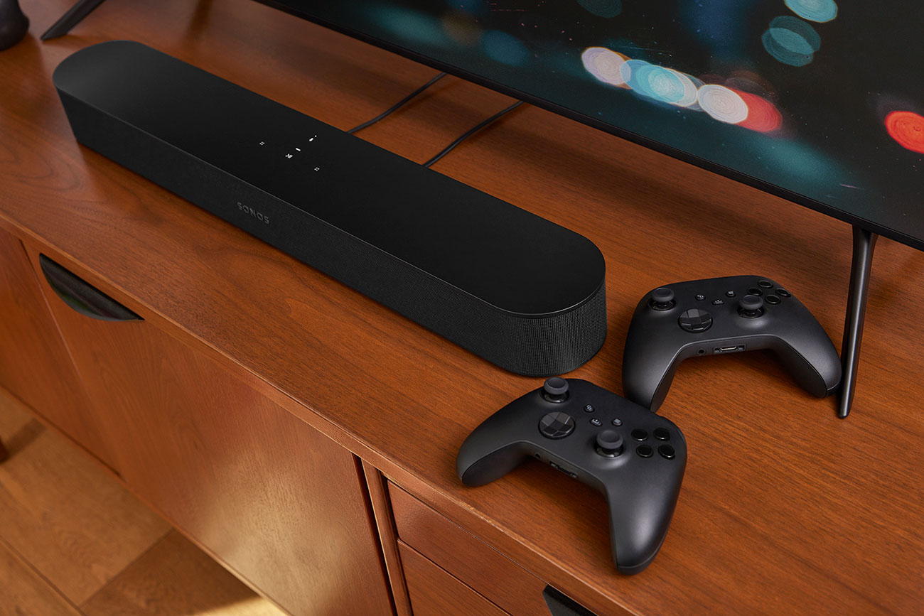 Lifestyle Image of Soundbar 4