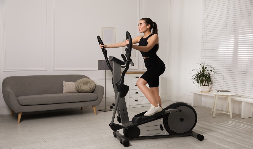 TRUE M50 Elliptical Machine With Emerge LED Console XM50