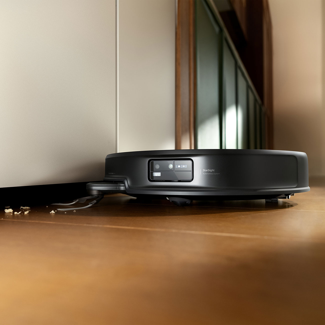 Feature View of Robot Vacuum Cleaning Crevice