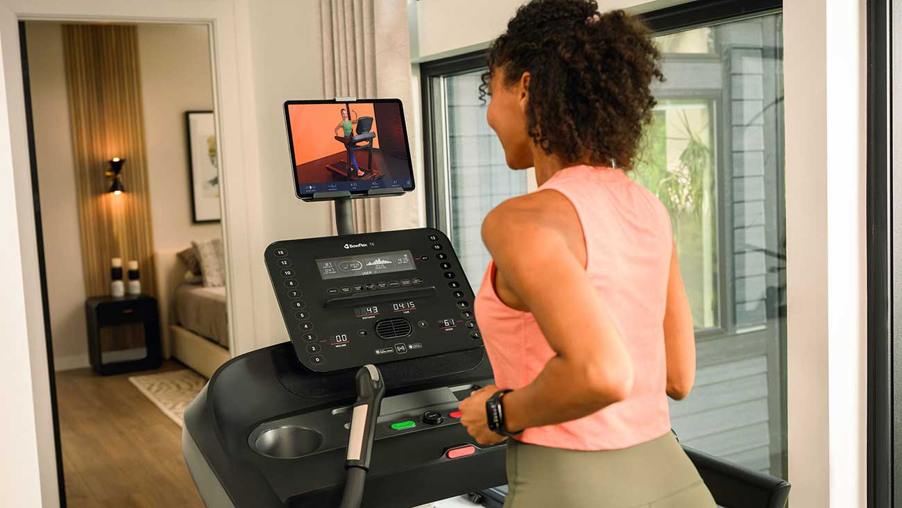 BowFlex T6 Treadmill Tablet Holder Detail