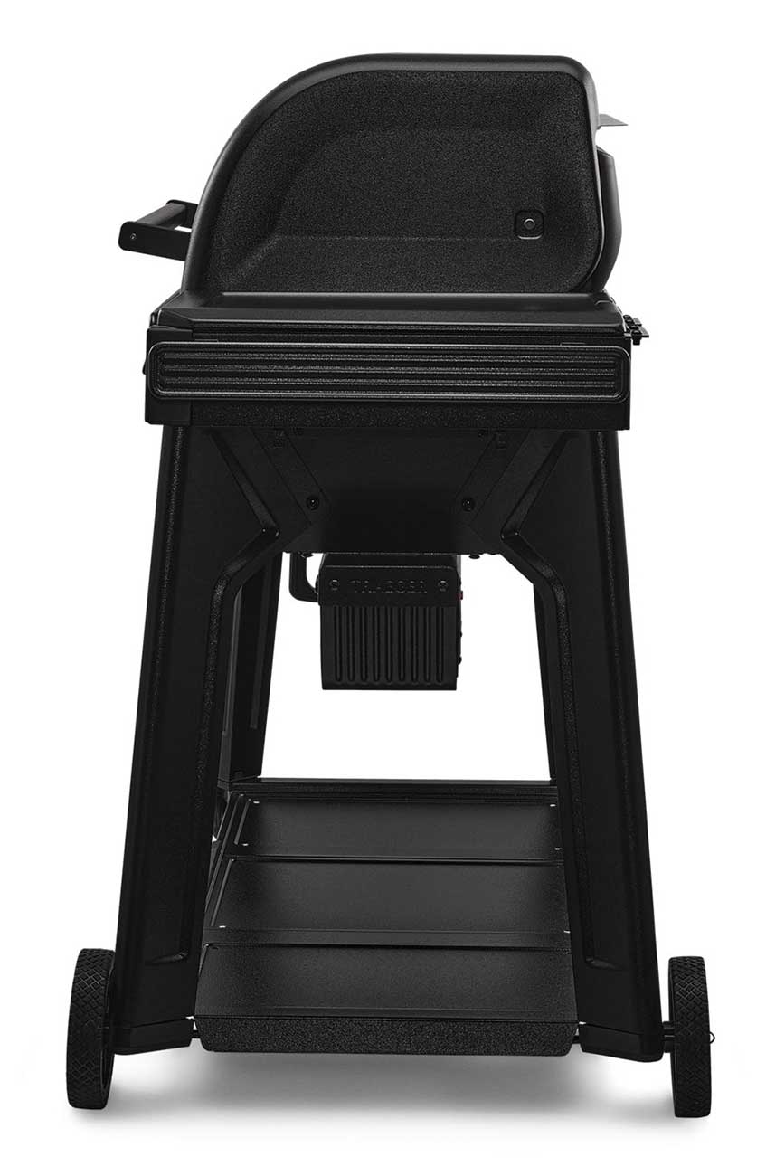 Right Side view of Woodridge Pro Wood Pellet Grill