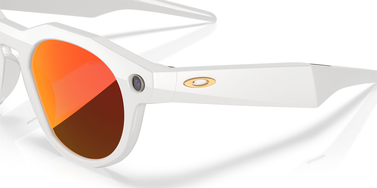 Logo View of Oakley Sunglasses