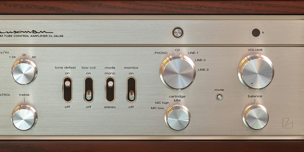 Image of a classic control amplifier complete with input controls, volume controls & more