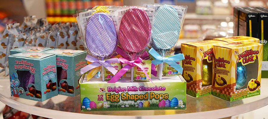 Chocolate Easter eggs and egg-shaped chocolate lollipops from the Abt candy store