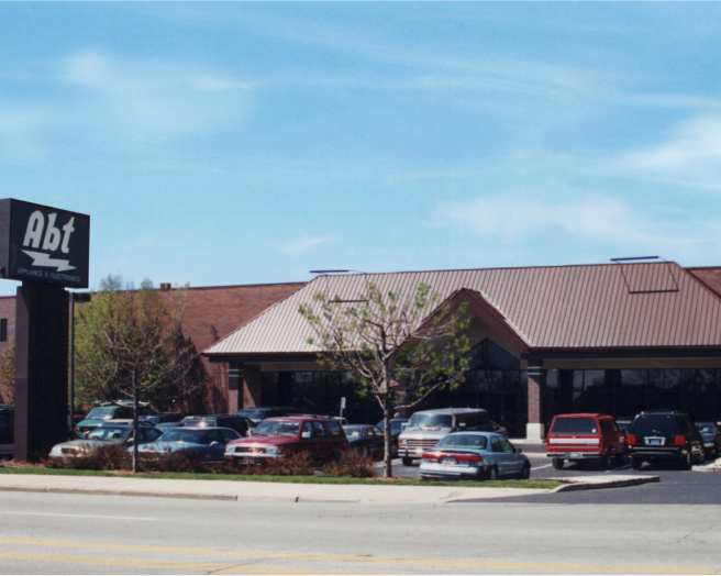Abt electronics store in morton grove