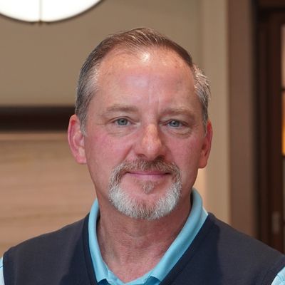 Headshot image of Abt Specialist Steven