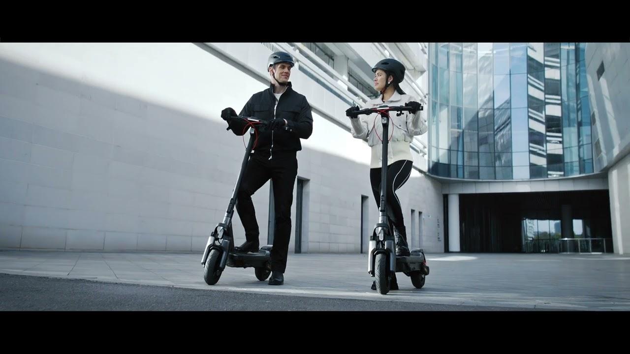 Watch Max G3 | Segway eKickscooter
