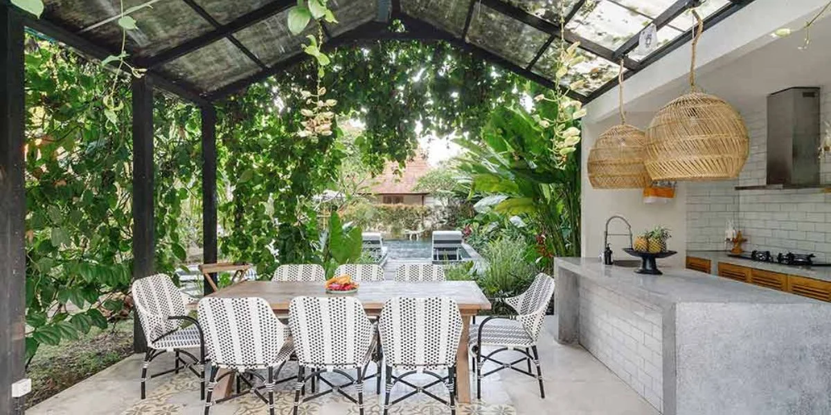 Outdoor kitchen in minimalist garden