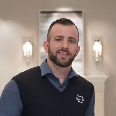 Headshot Image of Abt Specialist Tom