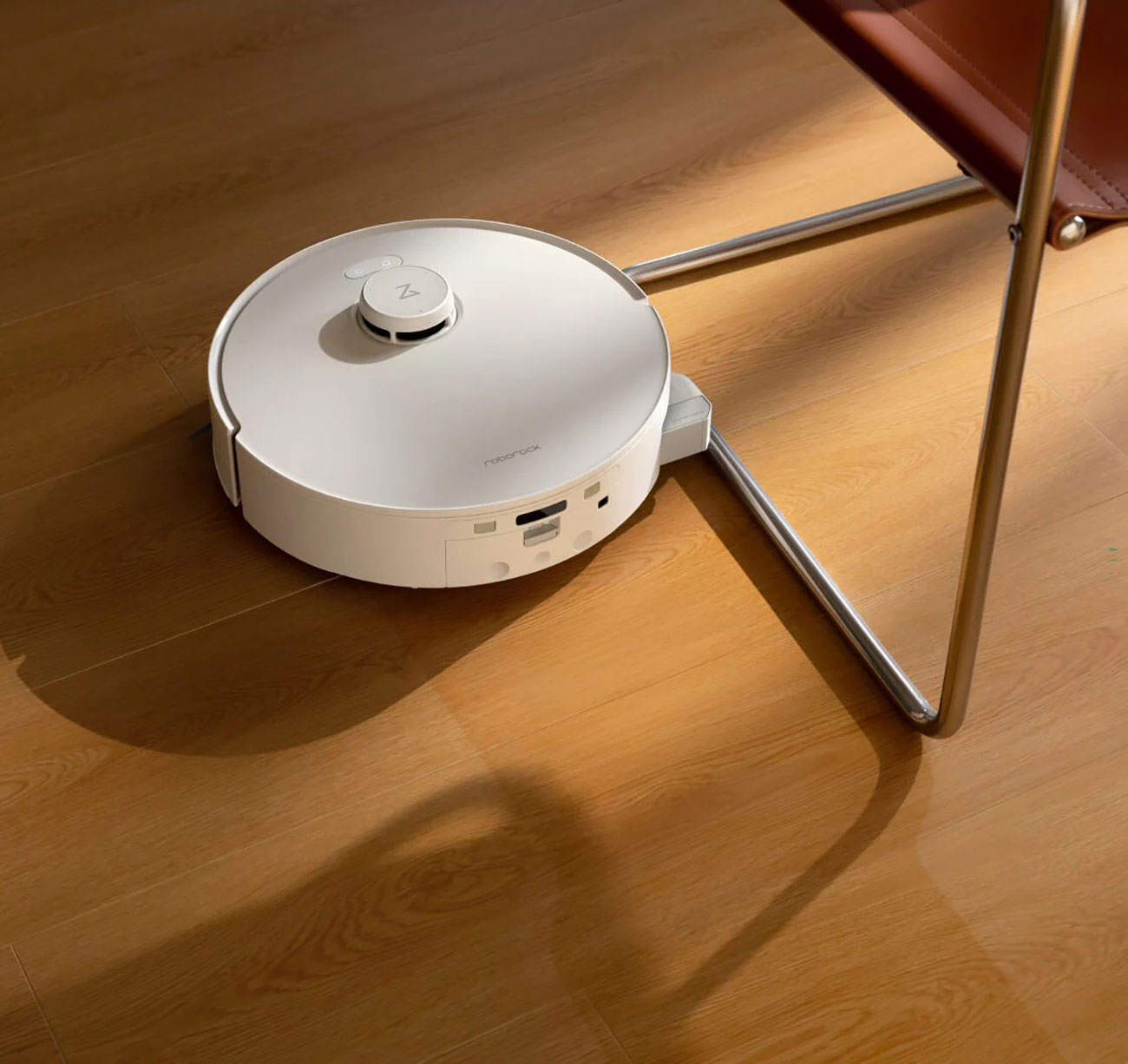 Top view of Roborock Robot Vacuum mopping