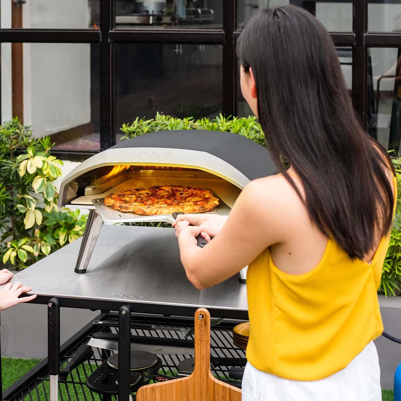 Outdoor Pizza Oven in Party Setting Detail 2