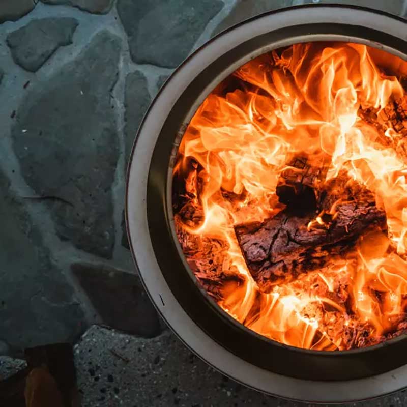 Lifestyle Image of Yukon 2.0 Fire Pit 7