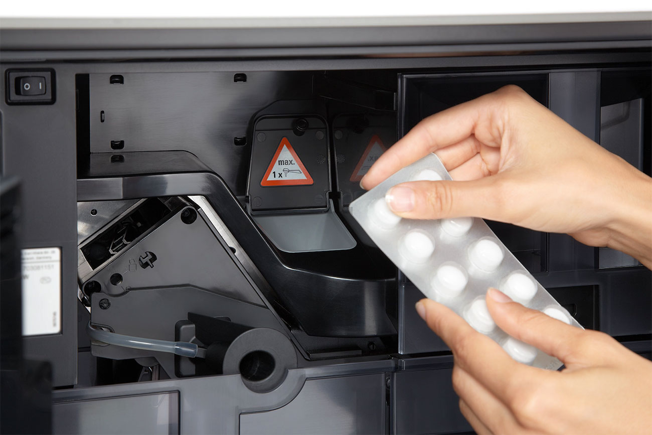 Miele 24" Gray Plumbed BuiltIn Coffee System CVA 6805 GRGR