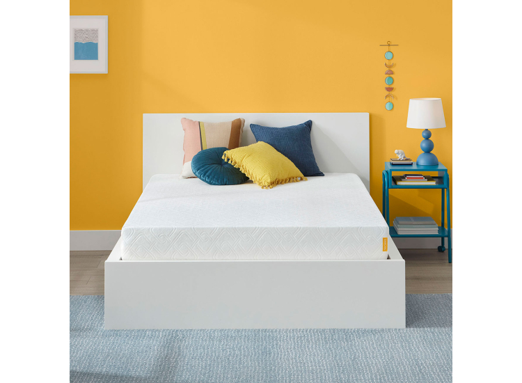 Cross-sectional view labeling: Premium Gel Memory Foam, Motion Separation Layer, Supportive Base Layer.