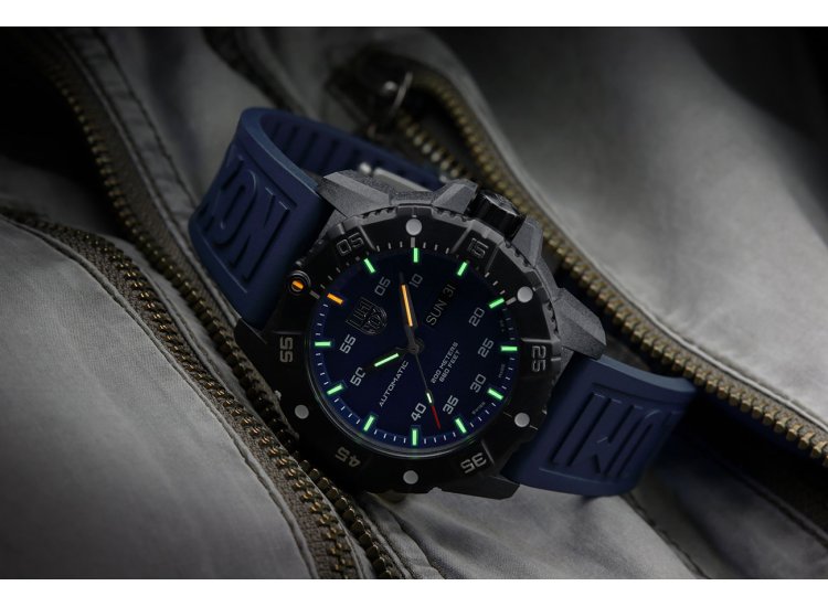 Luminox Master Carbon SEAL Automatic 3863 45mm Watch