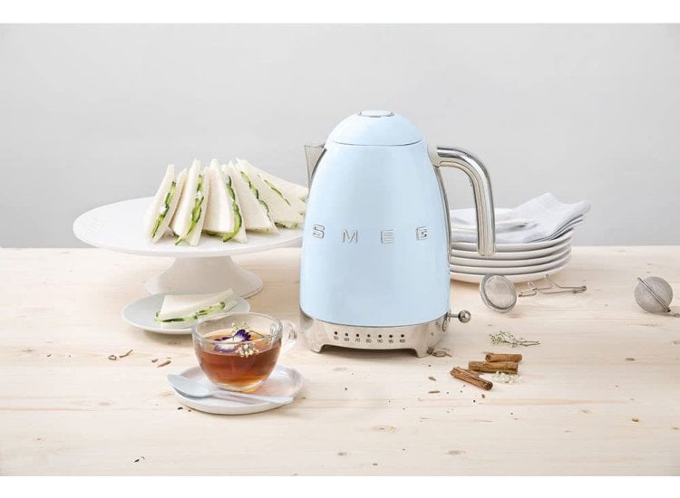 Smeg 50's Retro Style Pastel Blue Electric Kettle KLF03PBUS