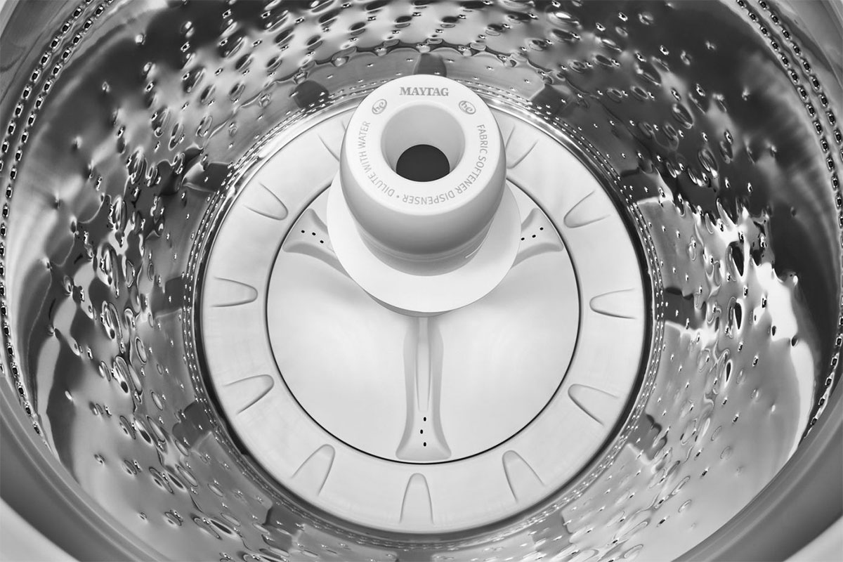 Close-up of agitator.