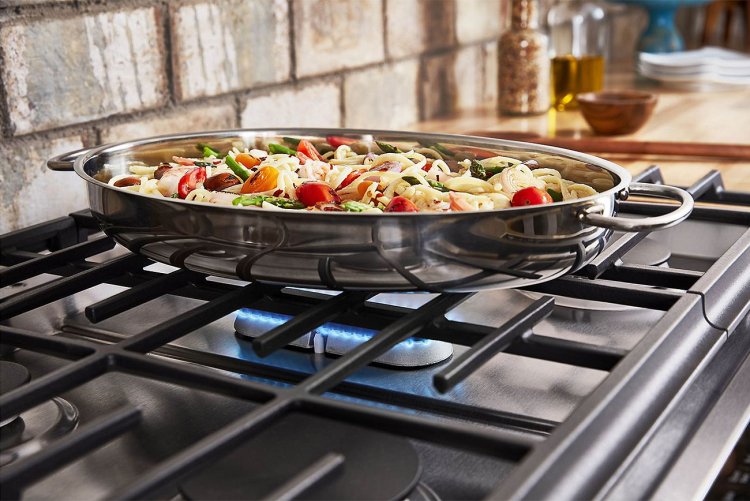 Large image of KitchenAid ADA 30" Stainless Steel Slide-In Convection Gas Range With Baking Drawer