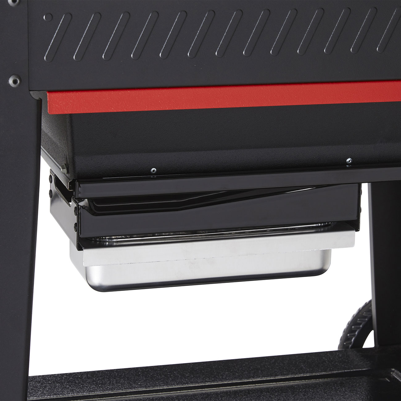 Closeup View of Weber Searwood 600 Pellet Grill Side