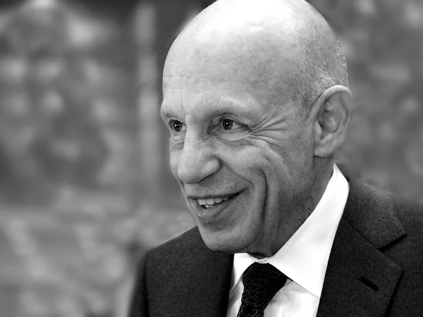 Bob Abt inducted into the Consumer Electronics Hall of Fame