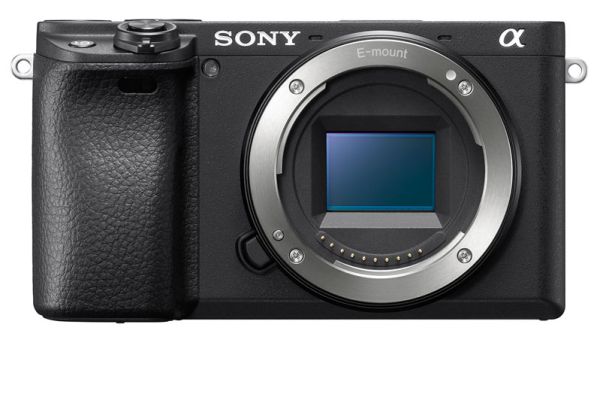 Sony Alpha Mirrorless Interchangeable Lens Camera Body Ilce6400b